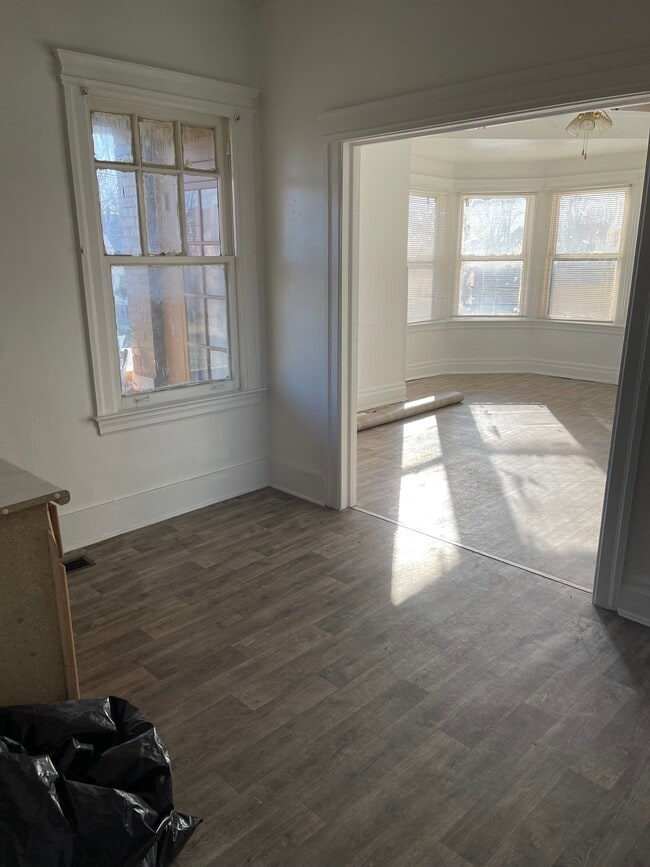 Kitchen - 5304 Mitchell St Unit Upper Front West