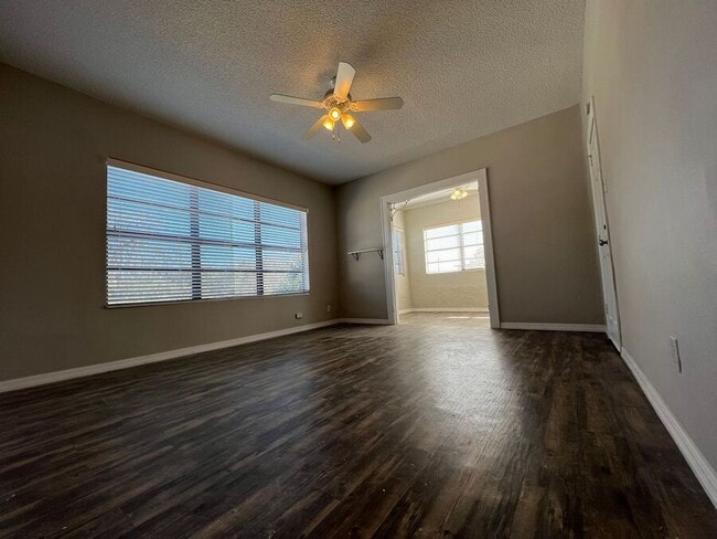 Photo - 163 Ave A SE Unit 3