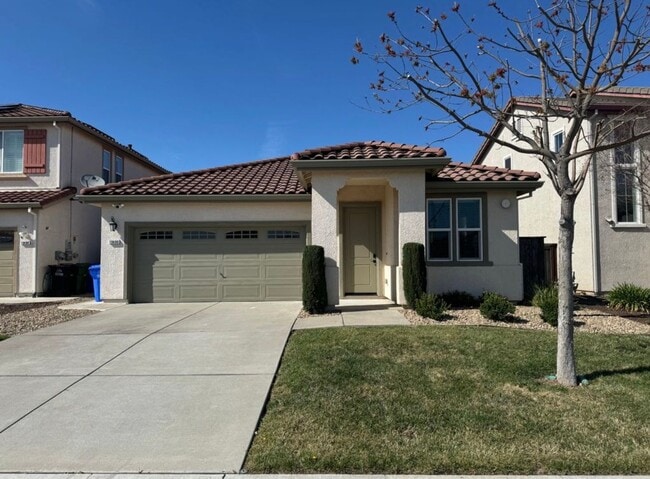 Building Photo - Beautiful 3 bed 2 bath located in Elk Grove!