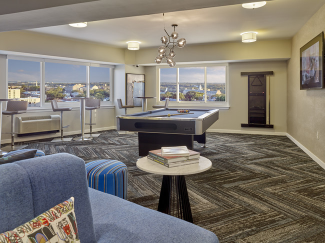 Lounge - The Vue Rental