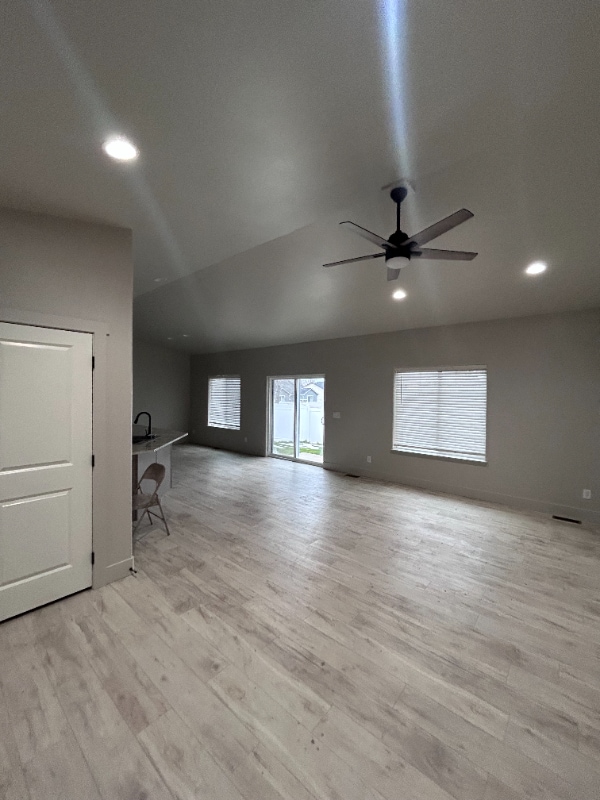 Photo - 106 Centennial Ct