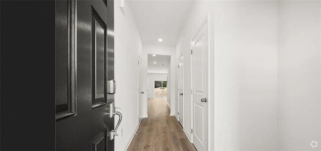 Building Photo - 261 Kenoot Dr Rental