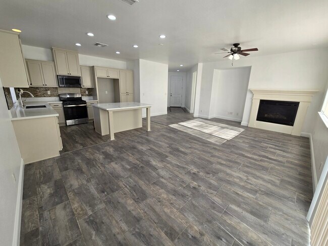 4175 Choteau Cir