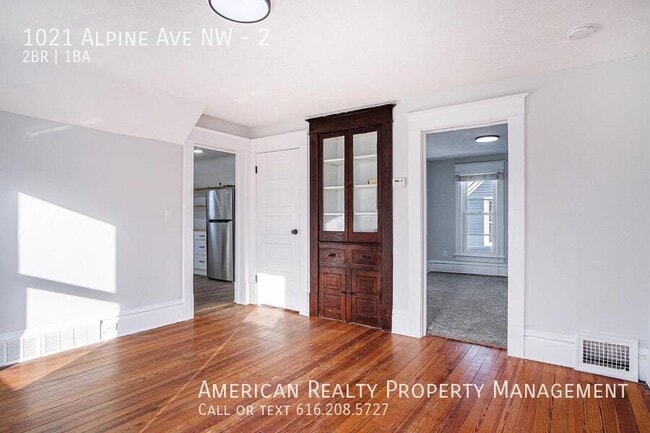 Photo - 1021 Alpine Ave NW Unit 2