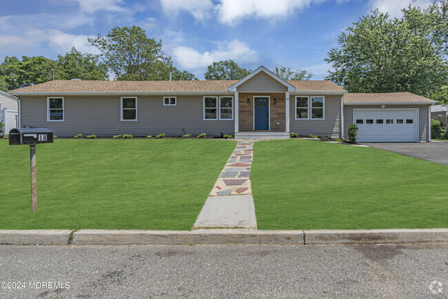 Building Photo - 18 Arlyn Dr Rental