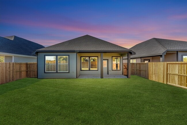 Photo - 16923 Lavender Farm St