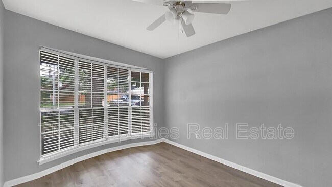 Photo - 1103 Glade St