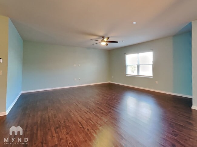 Photo - 2101 Attend Xing