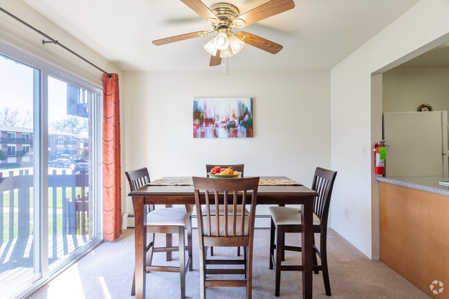 Photo - Rockwood Gardens Apartments