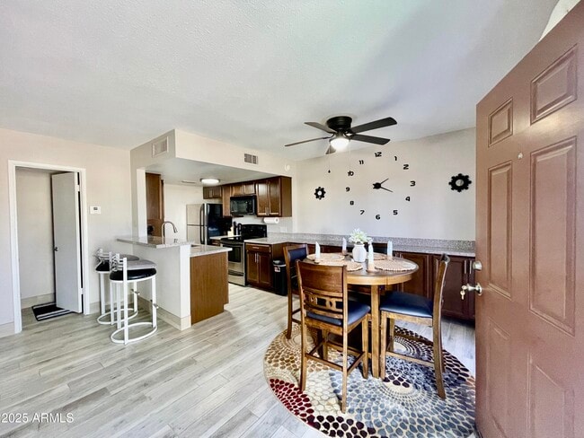 Photo - 14404 N Boxwood Ln