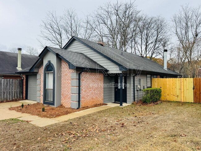 Photo - 6008 Woodrun Ct