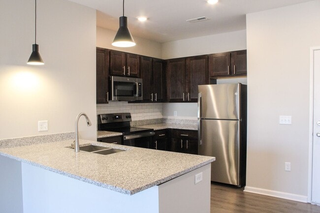 Photo - 3261 Redhawk St Unidad 06-307