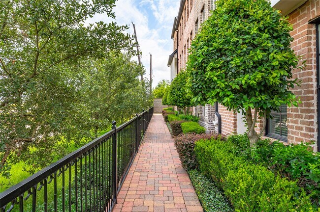 Photo - 9674 Knight Rd