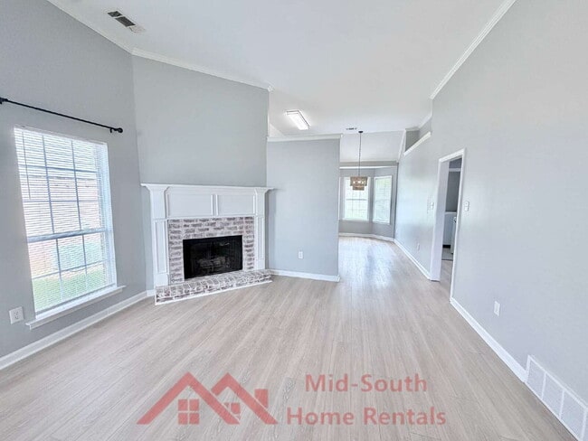 Photo - 434 N Ericson Rd
