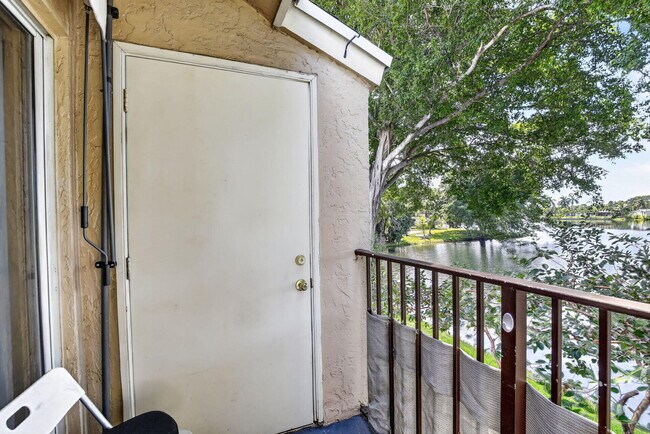 Photo - 2361 NW 96th Terrace Unidad 18K