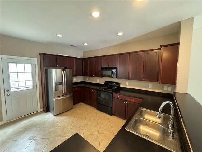 Photo - 3058 Cedar Glade Ln NE