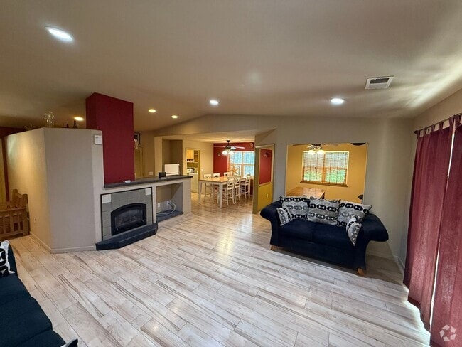 Building Photo - Magalia Home for rent/two bedroom, shared ...
