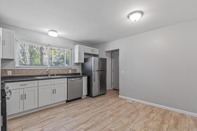 Photo - 3280 Brookshire Dr