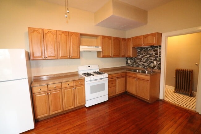 Photo - 1316 E 10th St Unidad 1