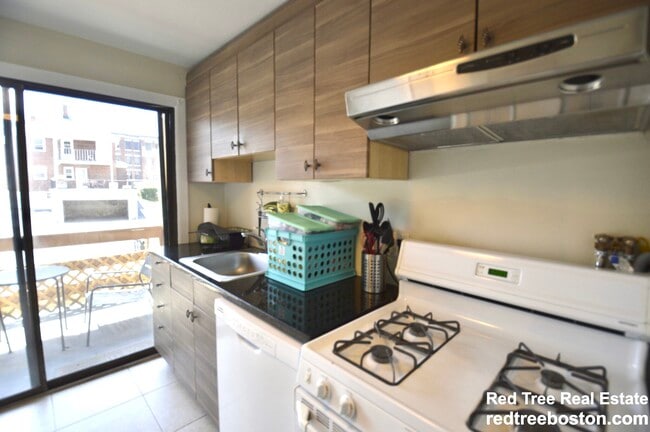 Photo - 1722 Commonwealth Ave Unit 4