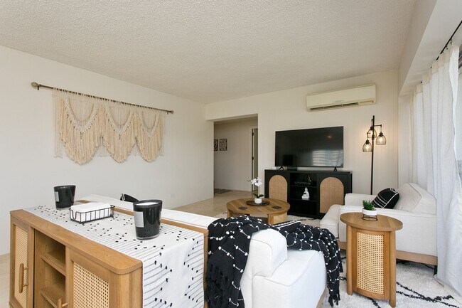 Photo - 2015 Ala Wai Blvd Unit 9C