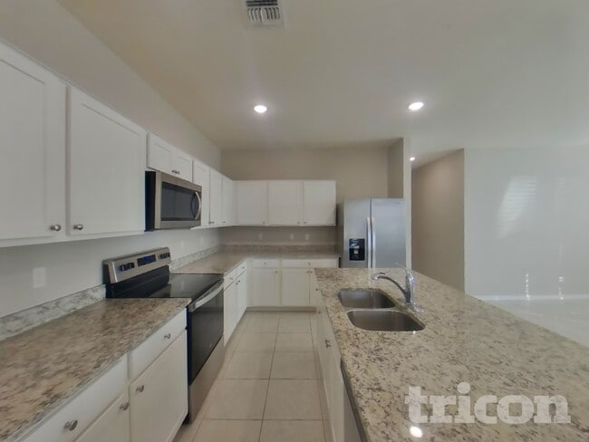 Photo - 35381 W Santa Clara Ave