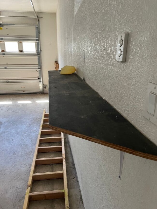 Photo - 3 bed / 2 bath Duplex