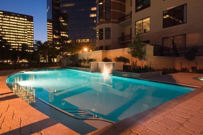 5005 Hidalgo St Unit 413
