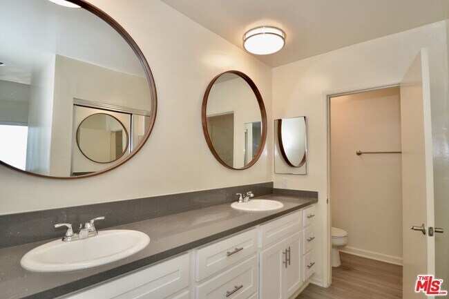 18069 W Coastline Dr Unit 10