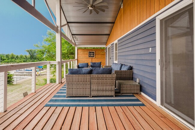 Photo - 4612 W Lake Shore Dr Unidad SI ID1560829P