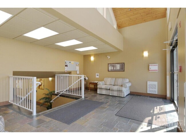 45615-45615 Brett Ave
