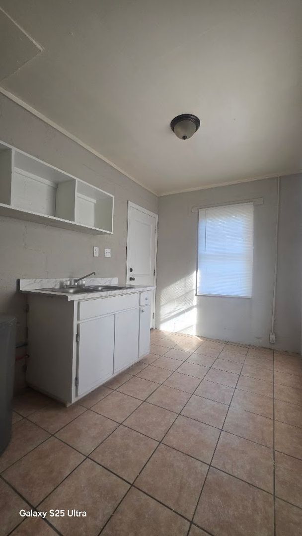 Photo - 1104 S McKinley St Unit 1104 S Mckinley A