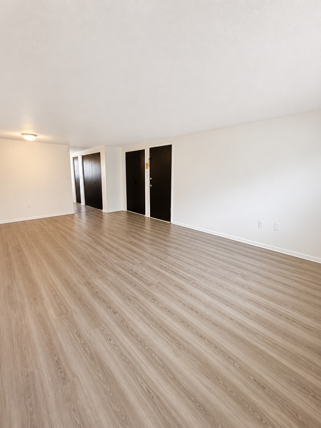 Building Photo - 450 Market St Unit Jefferson Trace 5-25