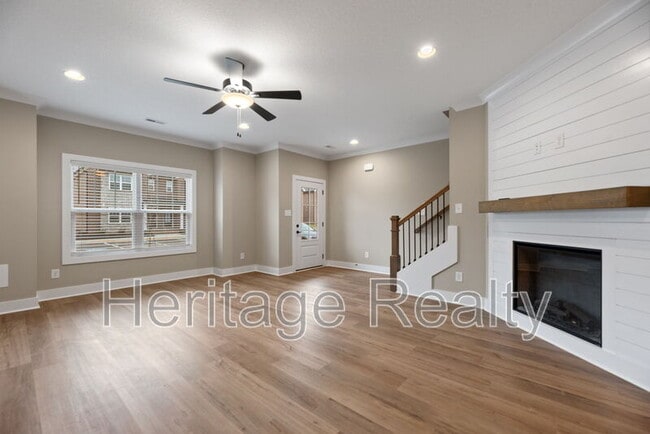 Photo - 7226 Sassafras Way