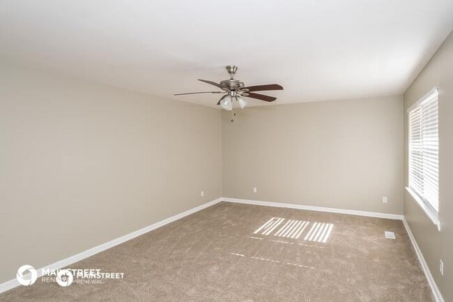 Photo - 5712 Oakhill Dr, Pinson, AL 35126