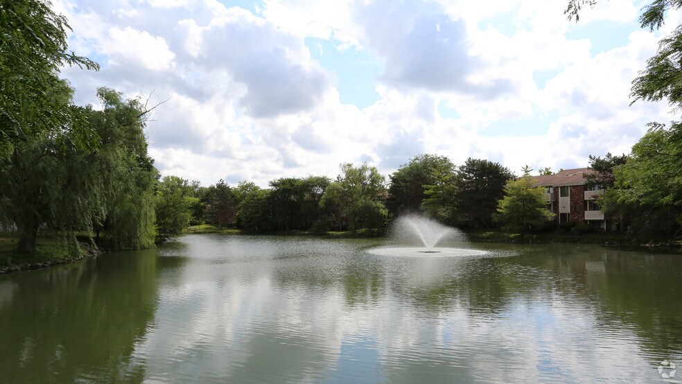 Lake Eden Apartments and Townhomes For Rent in Columbus, OH