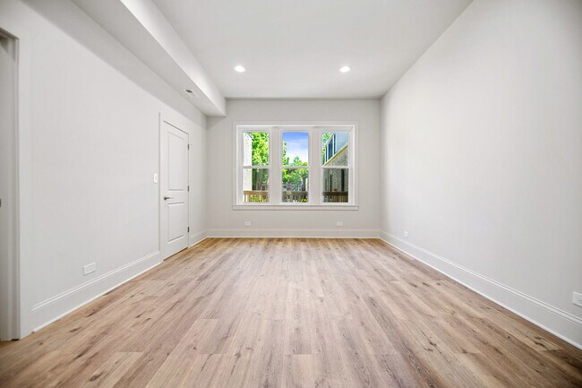 Photo - 1238 N Artesian Ave