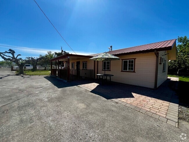 Building Photo - Non-Refundable & Security Deposit Total: $... Rental