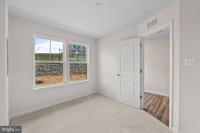 Photo - 6045 Soho Wy