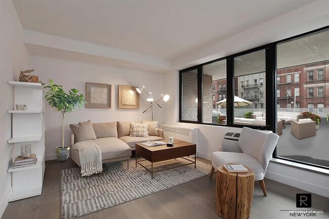Building Photo - 175 W 95th St Unit 3-E