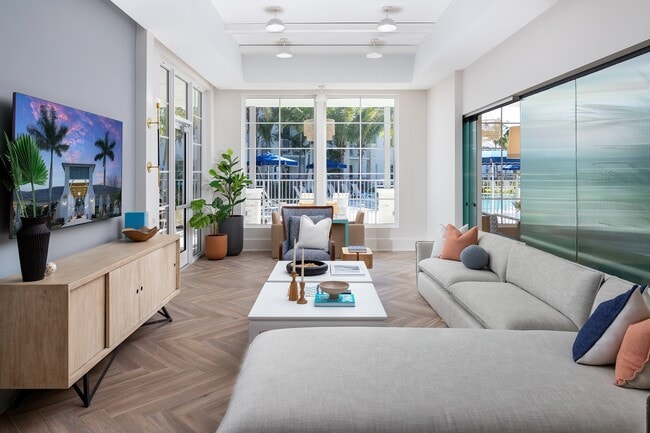 POLO RALPH LAUREN　　BEACH　Apartment POLO RALPH LAUREN BEACH Apartment Brand New Apartments in