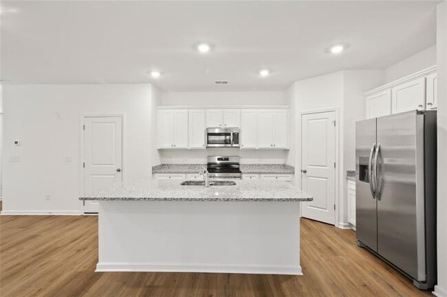 Photo - 113 Dewitt Dr