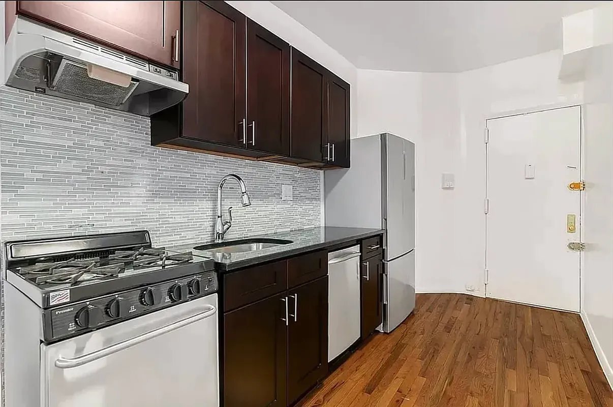 Photo - 115 Perry St Unit 1B