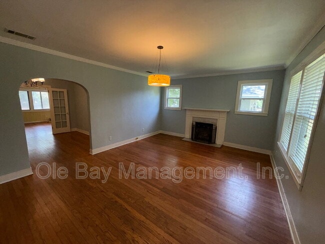 Photo - 305 Chidester Ave