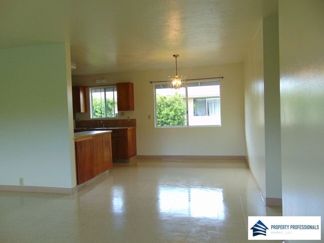 Photo - 3 bedroom in Waiakea!