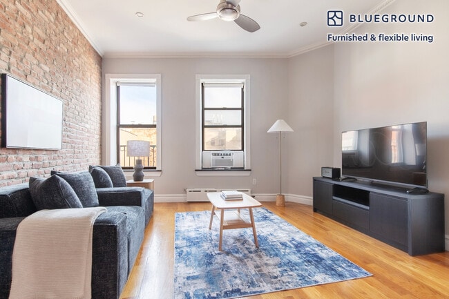 Photo - 20 Prince St Unit FL6-ID2051