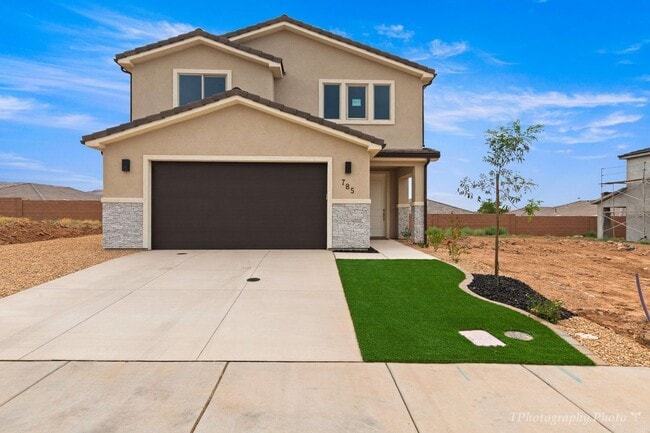 Building Photo - Stunning 4-Bedroom Home!