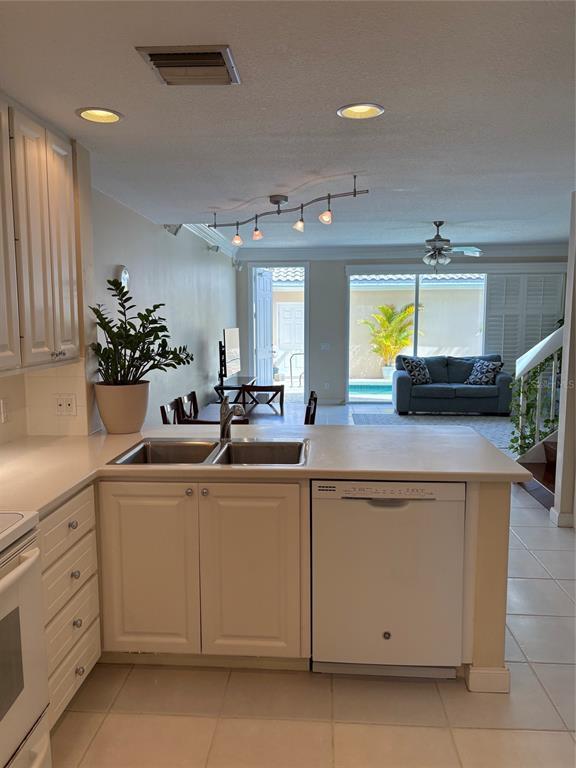 Photo - 5397 Cambiago St