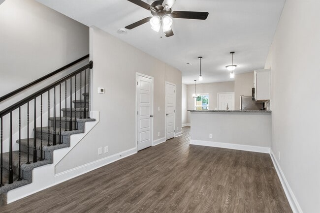 Photo - 202 Burch Rd