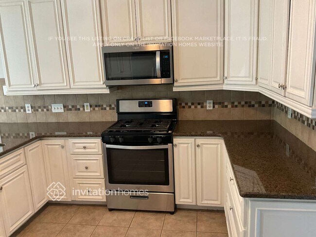 3206 Elizabeth Ln